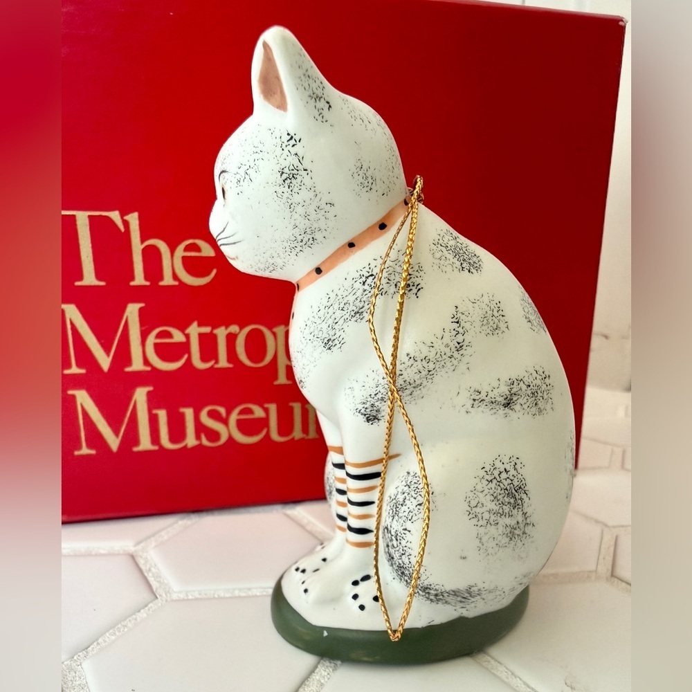Chalkware Cat Ornament - Metropolitan Museum of Art - Picture 5 of 9